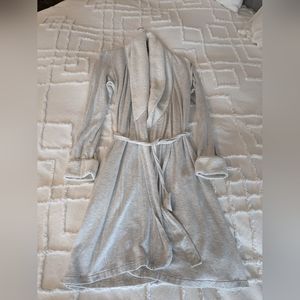 Thyme Maternity Robe. Size XS-S